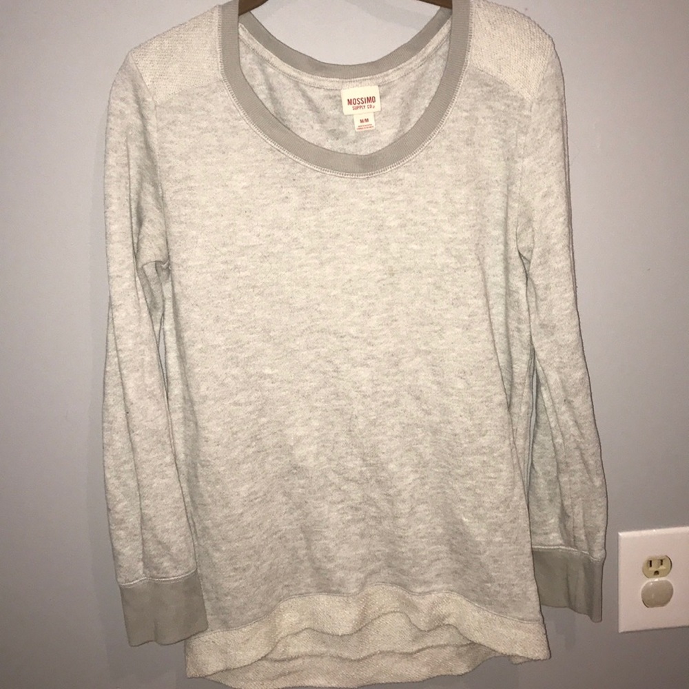 Super comfy sweatshirt!